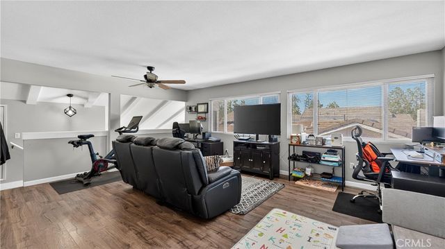 1913 W Wakeham, Santa Ana, CA 92704