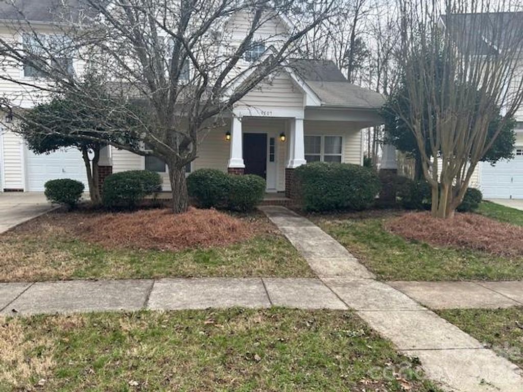 9507 Yearwood Lane, Charlotte, NC 28214