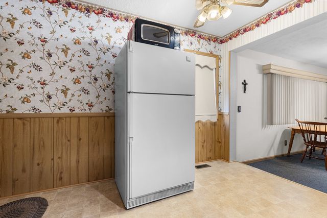 2239 Ohio Parkway, Rockford, IL 61108