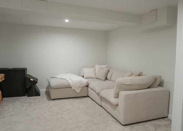21 Chamber Rock Rd., Bourne, MA 02532