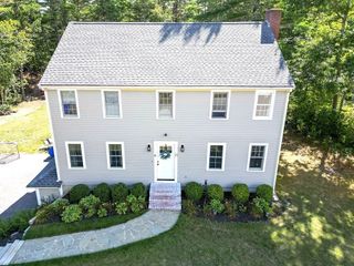 21 Chamber Rock Rd., Bourne, MA 02532