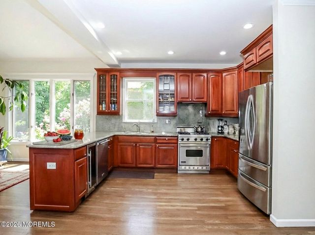 2 Warrenton Lane, Colts Neck, NJ 07722