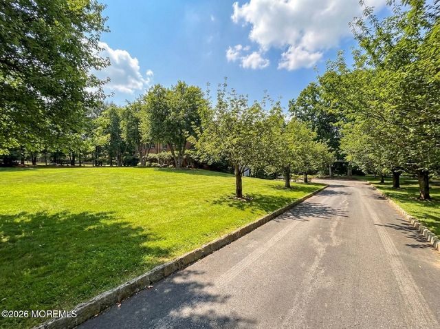 2 Warrenton Lane, Colts Neck, NJ 07722