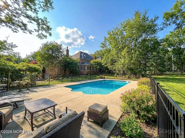 2 Warrenton Lane, Colts Neck, NJ 07722