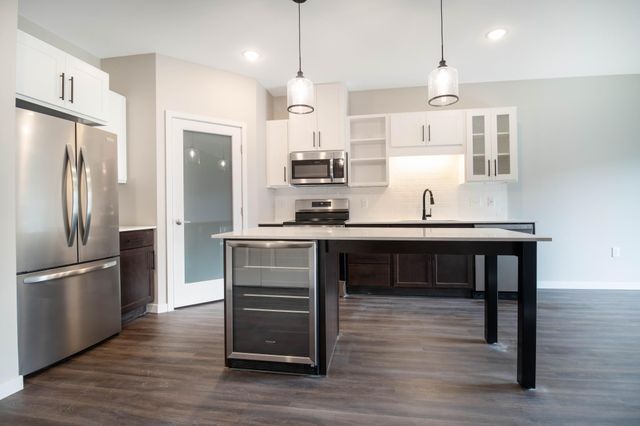 6450 37th Avenue NW 314, Rochester, MN 55901