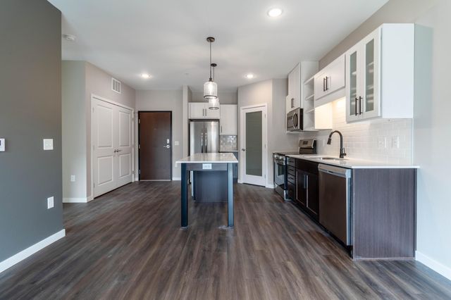 6450 37th Avenue NW 314, Rochester, MN 55901