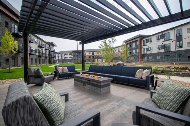 6450 37th Avenue NW 314, Rochester, MN 55901