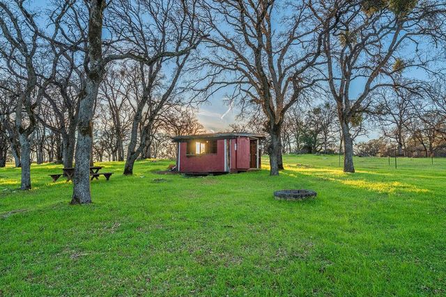 13420 Mesa Dr, Grass Valley, CA 95949