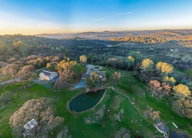 13420 Mesa Dr, Grass Valley, CA 95949