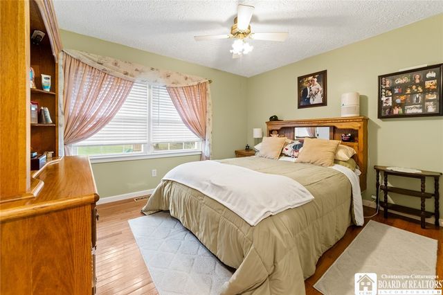 17 Johnson Street, Pomfret, NY 14063