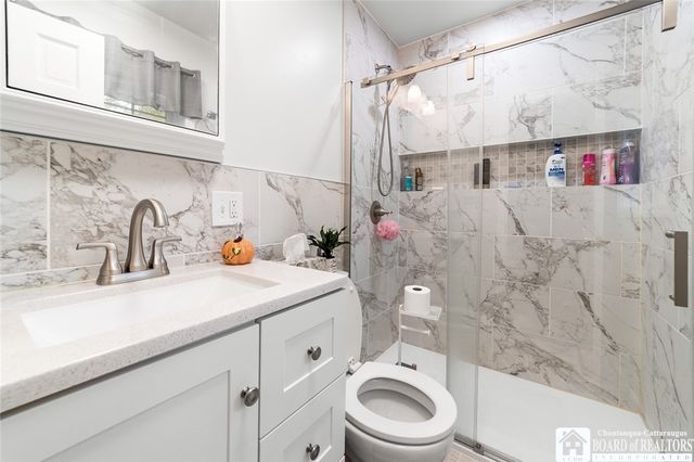 17 Johnson Street, Pomfret, NY 14063