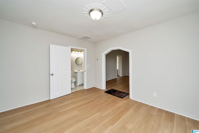 715 4TH AVENUE N, Bessemer, AL 35020