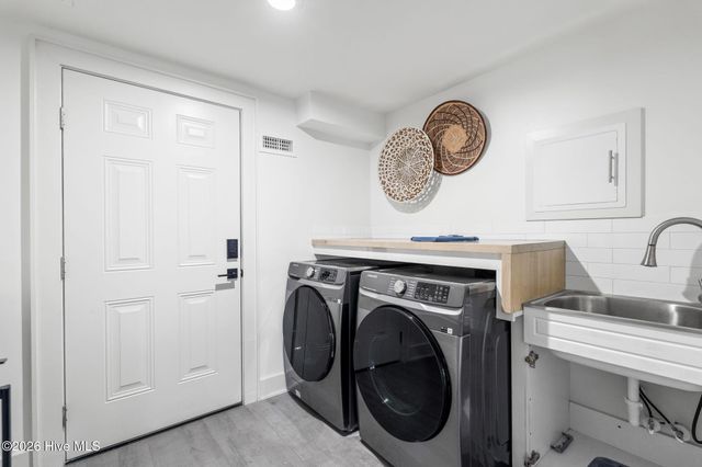 305 Sumter Avenue, Carolina Beach, NC 28428
