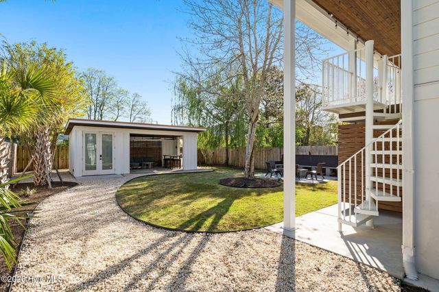 305 Sumter Avenue, Carolina Beach, NC 28428