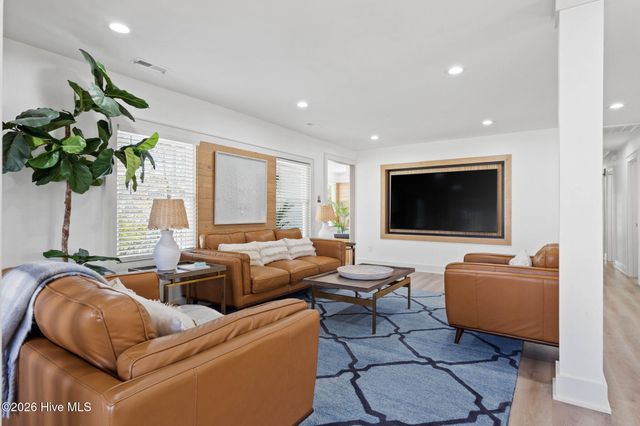 305 Sumter Avenue, Carolina Beach, NC 28428