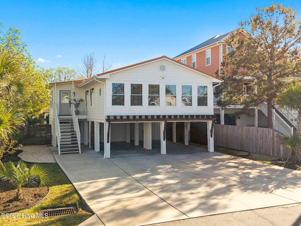 305 Sumter Avenue, Carolina Beach, NC 28428
