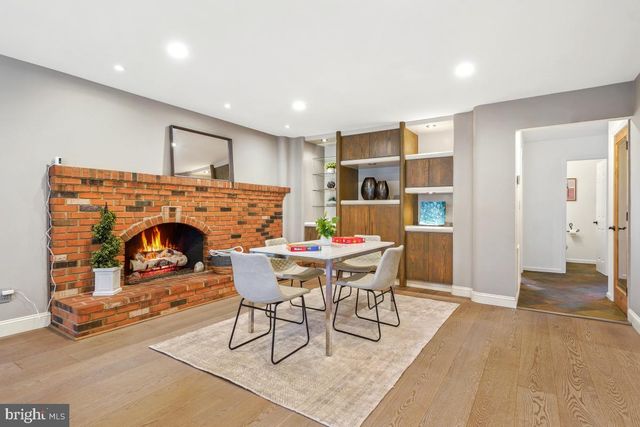 9804 KORMAN CT, Potomac, MD 20854