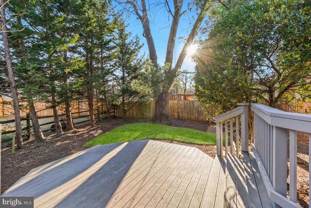 9804 KORMAN CT, Potomac, MD 20854