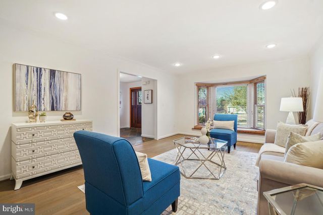 9804 KORMAN CT, Potomac, MD 20854