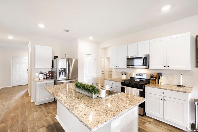10518 Neversink Blvd, San Antonio, TX 78252