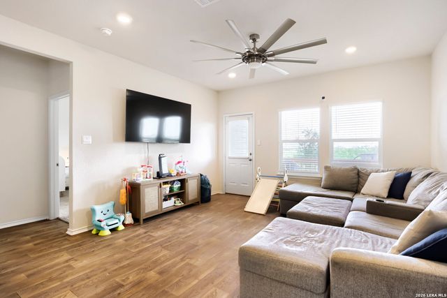 10518 Neversink Blvd, San Antonio, TX 78252