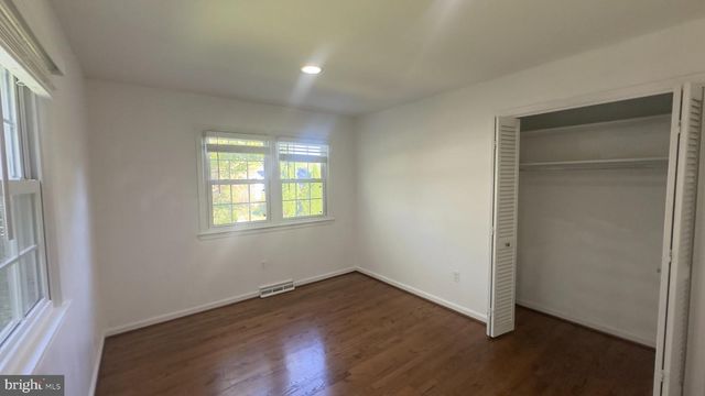 1636 GREAT FALLS ST, Mclean, VA 22101