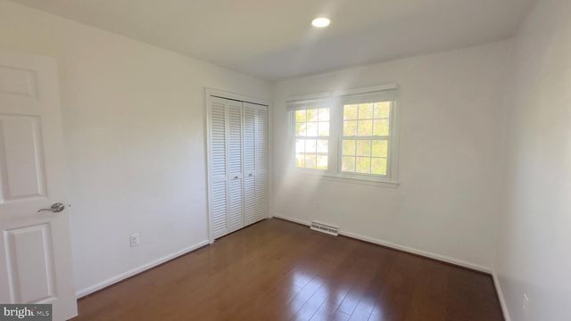 1636 GREAT FALLS ST, Mclean, VA 22101