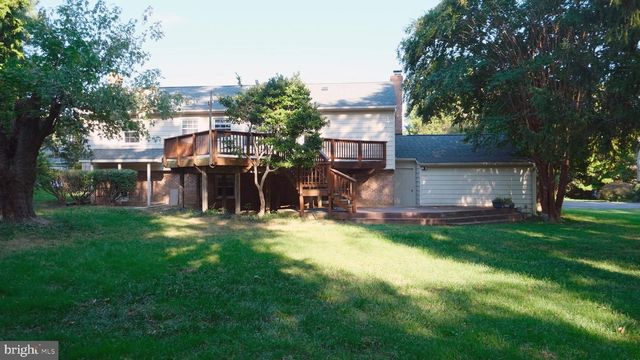 1636 GREAT FALLS ST, Mclean, VA 22101