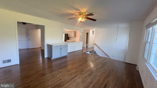 1636 GREAT FALLS ST, Mclean, VA 22101