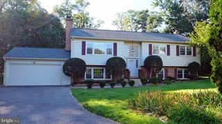 1636 GREAT FALLS ST, Mclean, VA 22101