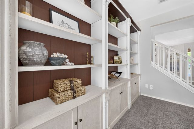 224 Miramar Drive, Arlington, TX 76002