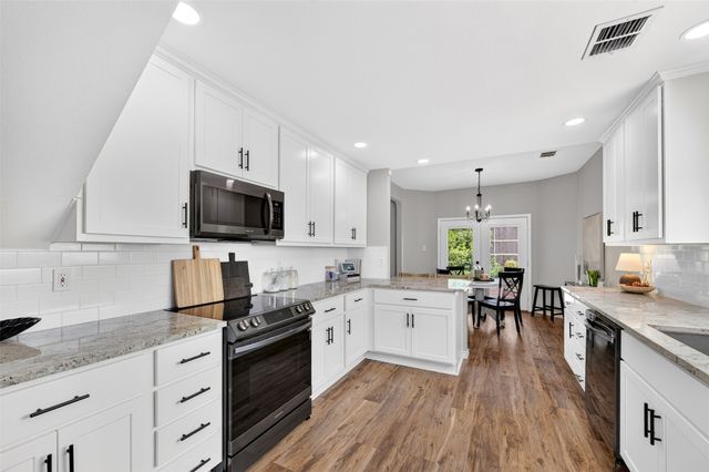 224 Miramar Drive, Arlington, TX 76002