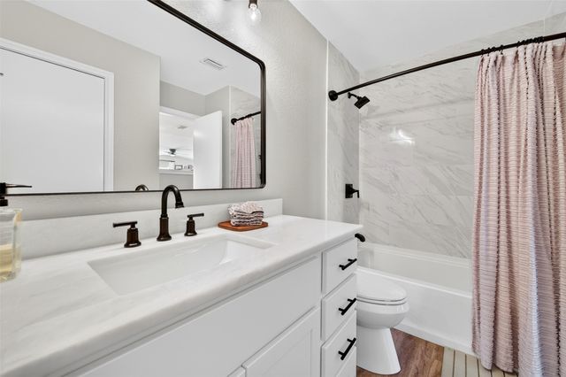 224 Miramar Drive, Arlington, TX 76002