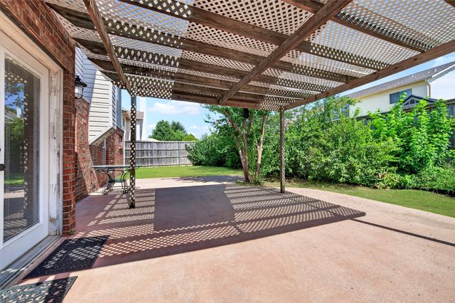 224 Miramar Drive, Arlington, TX 76002