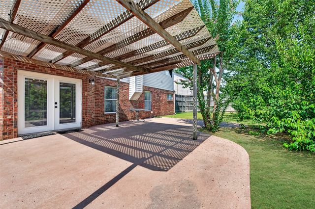 224 Miramar Drive, Arlington, TX 76002