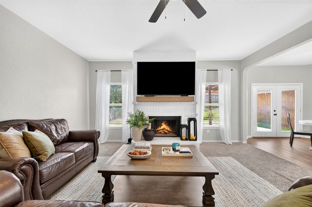 224 Miramar Drive, Arlington, TX 76002