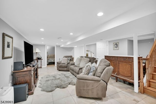 151 Page Dr, Oakland Boro, NJ 07436