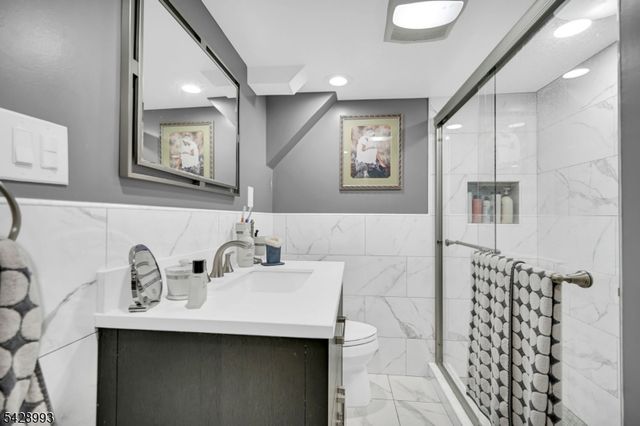 151 Page Dr, Oakland Boro, NJ 07436