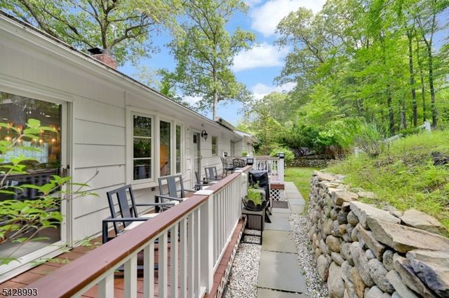 151 Page Dr, Oakland Boro, NJ 07436