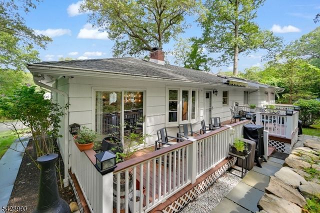 151 Page Dr, Oakland Boro, NJ 07436