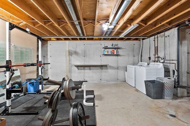1545 N BLOSSOM DRIVE, Appleton, WI 54914