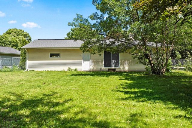 1545 N BLOSSOM DRIVE, Appleton, WI 54914