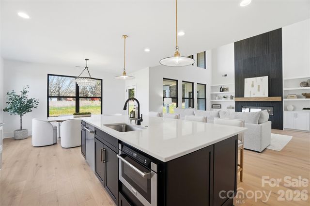 106 Quail Ridge Drive, Mooresville, NC 28117