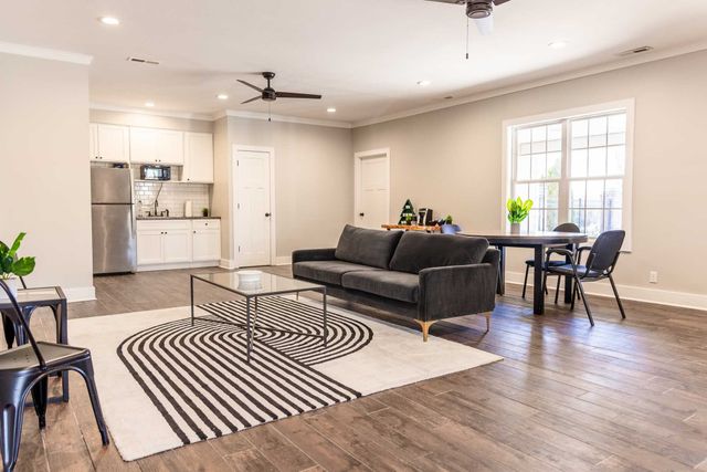 311 Hawkins Rd Apt D1, Clarksville, TN 37040