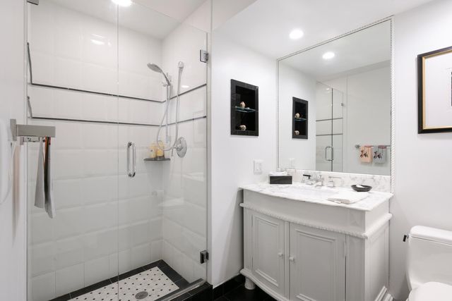 529 S Flagler Drive Th3g, West Palm Beach, FL 33401