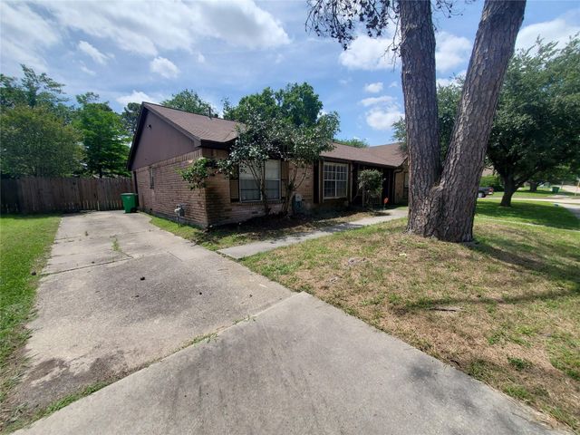 2306 Spring Dusk Lane, Spring, TX 77373