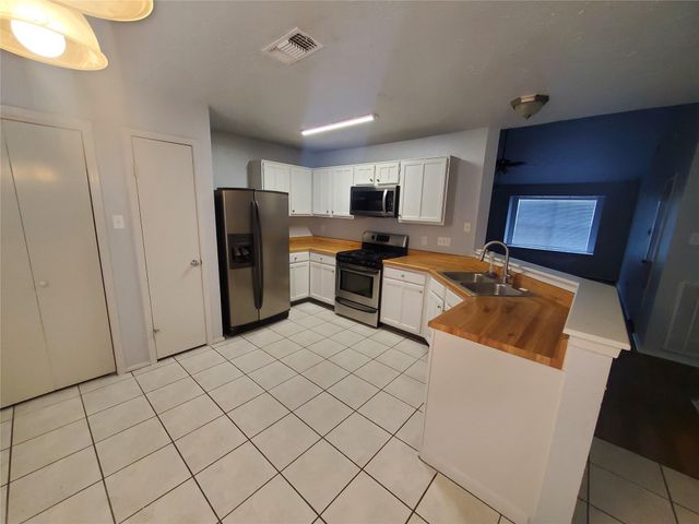 2306 Spring Dusk Lane, Spring, TX 77373