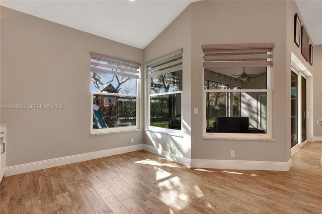 327 Burnt Pine Dr, Naples, FL 34119