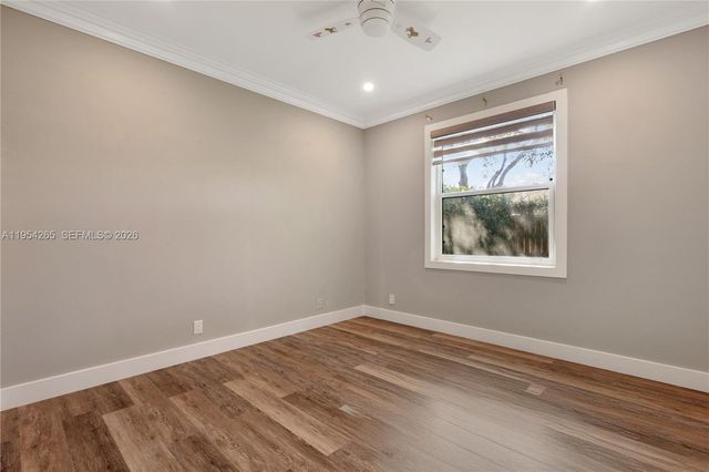 327 Burnt Pine Dr, Naples, FL 34119