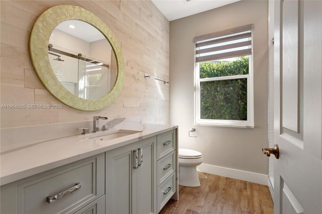 327 Burnt Pine Dr, Naples, FL 34119